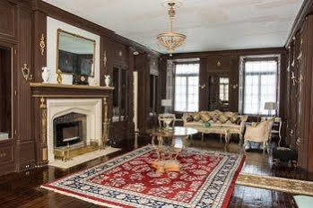 Hotel Thornwald Mansion